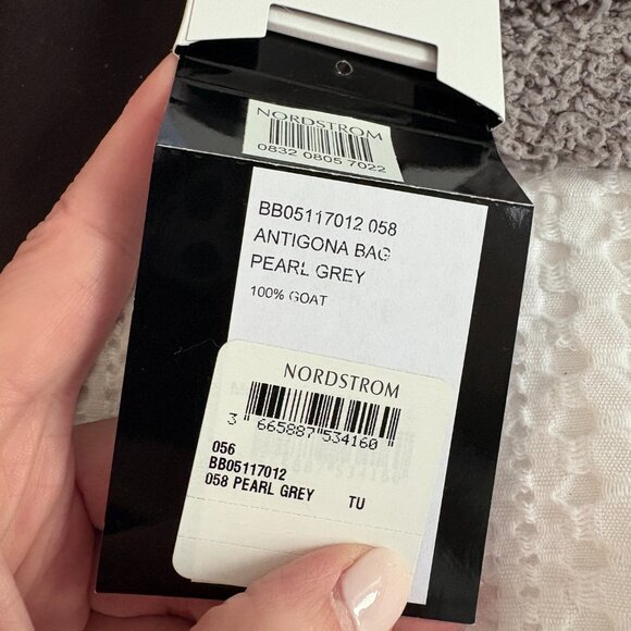 Givenchy Antigona Small Handbag - Picture 16 of 16